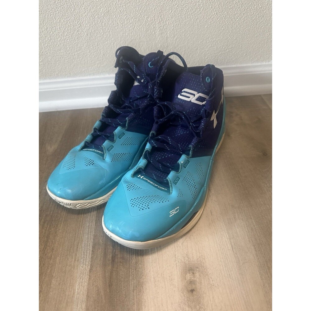 Under Armour Father 2 Son Basketball Shoes Size 13.5 Approx.